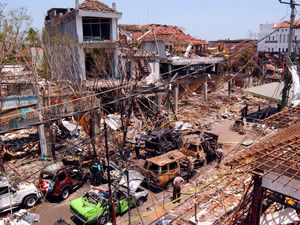 Tragedi Bom Bali 12 Oktober 2002: Pelaku, Korban, Kilas Balik Kejadian Tragedi Bom Bali 12 Oktober 2002: Pelaku, Korban, Kilas Balik Kejadian