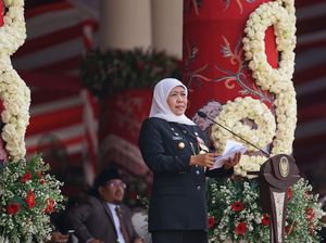 HUT ke-77 Jatim, Gubernur Khofifah Berpesan Soal Ancaman Krisis Global HUT ke-77 Jatim, Gubernur Khofifah Berpesan Soal Ancaman Krisis Global