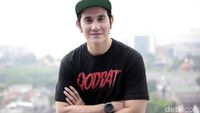 Bucin Abis! Artis Ini Cuma Follow Akun IG Pasangan