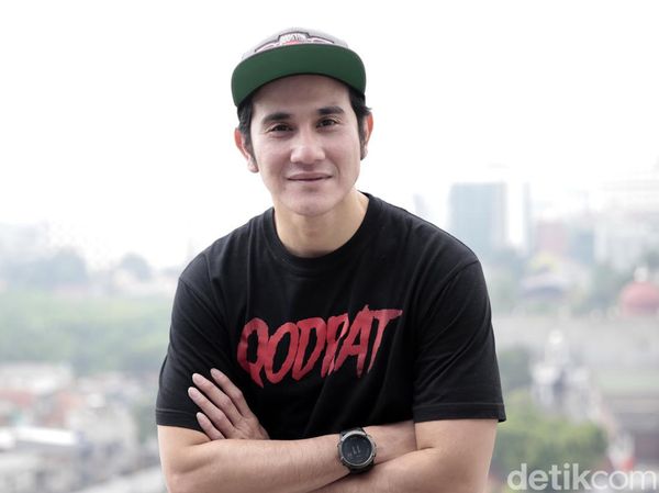 Bucin Abis! Artis Ini Cuma Follow Akun IG Pasangan