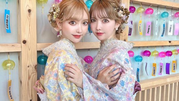 Viral Saudari Kembar Jalani Oplas Demi Identik 100 Persen, Begini Hasilnya