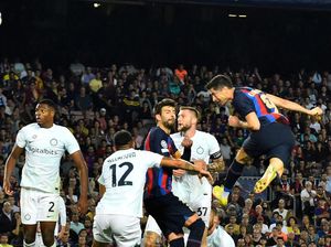 Lewandowski 2 Kali Selamatkan Barcelona dari Kekalahan