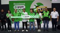 21 Anak Driver Ojol Raih Beasiswa Pendidikan