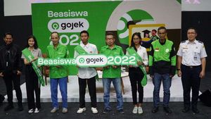 21 Anak Driver Ojol Raih Beasiswa Pendidikan