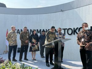 Anies Resmikan Taman Makam Tokoh Bangsa di TPU Karet Bivak Anies Resmikan Taman Makam Tokoh Bangsa di TPU Karet Bivak