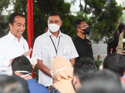Cek Penyaluran BSU, Jokowi Dorong Pekerja Jadi Peserta BPJAMSOSTEK