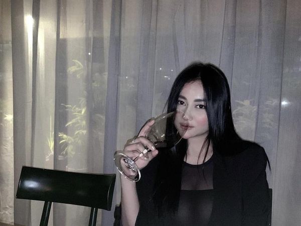 Cantik dan Seksi, Pamela Safitri yang Hobi Makan Sushi