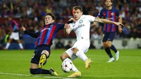 Pada babak kedua, Inter bisa berbalik memimpin. Inter menyamakan kedudukan melalui Nicolo Barella pada menit ke-50. Skor 1-1. AP/Joan Monfort