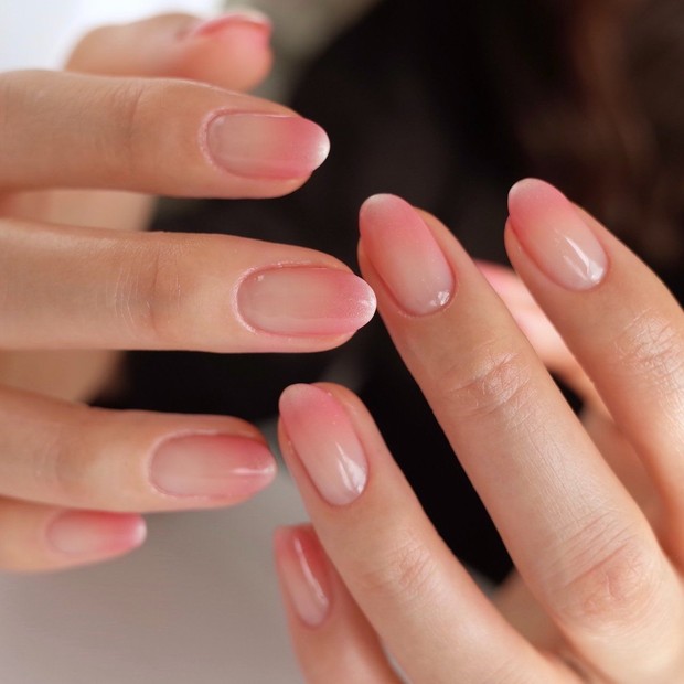 Cara Membuat Blush Nails yang Viral di TikTok