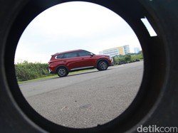 Sama-sama Pakai 1.500 cc, Kia Carens Menolak Disandingkan dengan Avanza cs