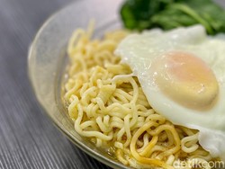 Ini 5 Tips Sehat Makan Mie Instan saat Bulan Puasa