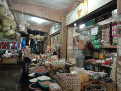 Pejabat Disdag Mataram Kena OTT Rp 45 Juta, Ternyata Kios Gratis!