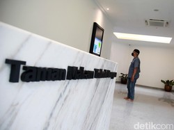 Vokalis Coldplay ke Taman Makam Karet Bivak, Ini Tokoh Bangsa yang Dimakamkan di Sana