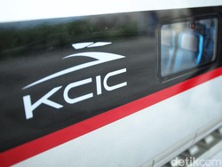 Naik Kereta Cepat Turun di Padalarang, ke Kota Bandung Lanjut Feeder 18 Menit