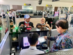 Plt Dirjen Imigrasi Sidak ke Bandara Juanda, Minta Cek Visa Kurang 1 Menit