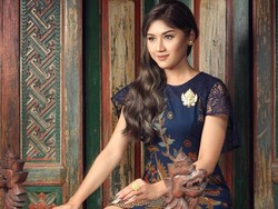 Erina Gudono Dipingit Jelang Menikah dengan Kaesang, Ibunda Minta Doakan