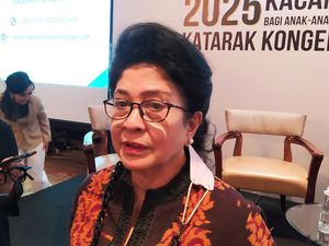 Eks Menkes Soal Risiko Keseringan Pakai Soflens: Kalau Jorok, Mata Borok Eks Menkes Soal Risiko Keseringan Pakai Soflens: Kalau Jorok, Mata Borok