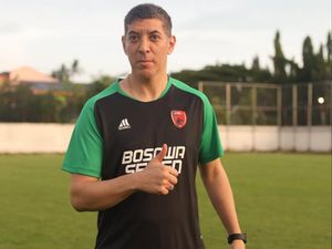 Ronald Fagundez Tak Gentar Meski Diberi Target Tinggi Bersama PSM Musim Depan Ronald Fagundez Tak Gentar Meski Diberi Target Tinggi Bersama PSM Musim Depan