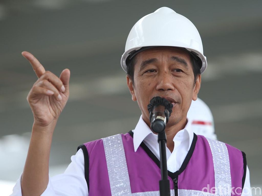 Jokowi: LRT Jabodebek Beroperasi Juli 2023, Bareng dengan Kereta Cepat