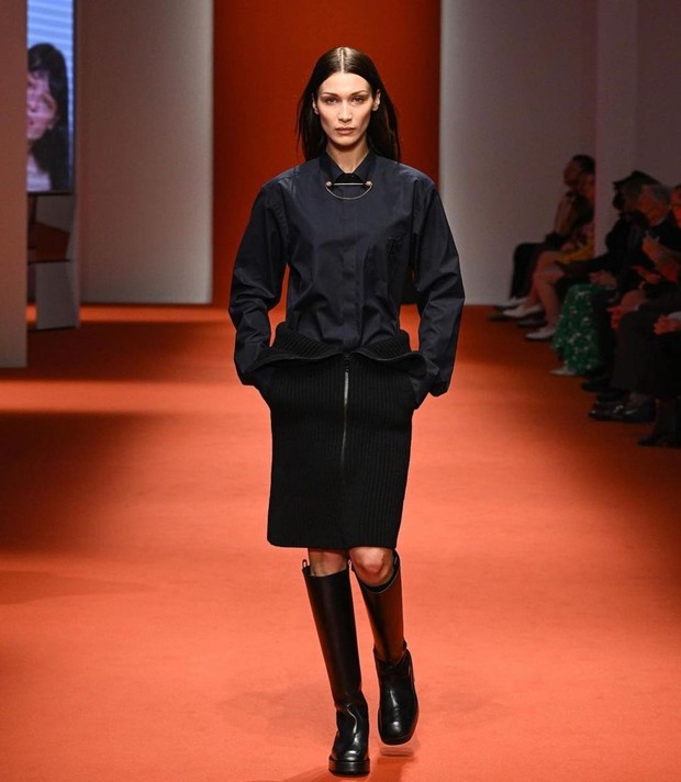 Sepatu Boots/ Foto: Instagram/bellahadid OOTD sepatu boots