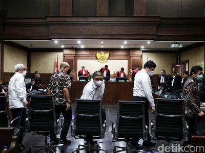 Saksi Tak Hadir, Sidang Kasus Korupsi Minyak Goreng Ditunda