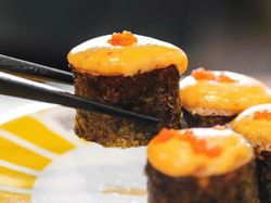 Oishii! 5 Sushi Murah Meriah yang Viral di TikTok Ini Wajib Dicoba Oishii! 5 Sushi Murah Meriah yang Viral di TikTok Ini Wajib Dicoba