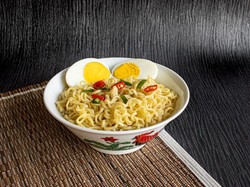 Nggak Cuma di RI, 4 Negara Ini Juga Punya Warung Indomie!