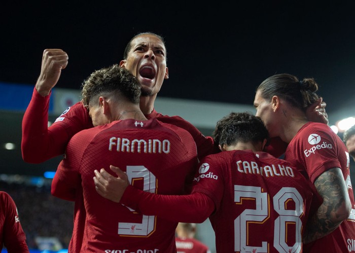 GLASGOW, SCOTLAND - OCTOBER 12: Fabinho of Liverpool FC celebrates scoring his teams first goal with team mates Virgil Van Dijk, Fabio Carvalho and Darwin Nunez during the UEFA Champions League group A match between Rangers FC and Liverpool FC at Ibrox Stadium on October 12, 2022 in Glasgow, United Kingdom. (Photo by Joe Prior/Visionhaus via Getty Images)