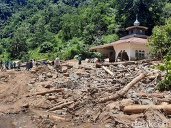 Banjir Bandang-Longsor di Mamuju: 392 Jiwa Mengungsi-8 Rumah Hanyut