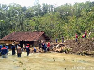 Banjir, Longsor dan Puting Beliung Terjang 81 Desa di Kebumen
