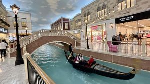 Bukan di Venesia, Sungai Ini Ada di Dalam Mal Qatar