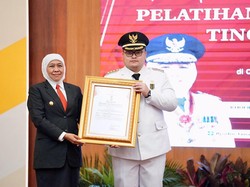 Bupati Kediri Raih Penghargaan di Ajang ASN Achievement Award 2022