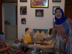 Ini Momen yang Buat Desy Ratnasari Kaget Saat Lebaran