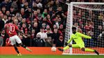 Kiper Omonia Fans MU, Repotkan Setan Merah dengan Aksi-aksi Ini