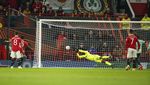 Kiper Omonia Fans MU, Repotkan Setan Merah dengan Aksi-aksi Ini
