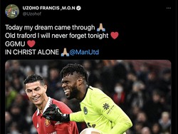 Francis Uzoho sendiri gembira sekali dengan penampilannya, walaupun Omonia kalah 0-1 di Old Trafford. Itu tak lepas dari fakta bahwa ia adalah fans MU. Foto: dok. Twitter/Internet