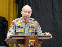 Irjen Teddy Minahasa Resmi Ditahan di Polda Metro Terkait Kasus Narkoba