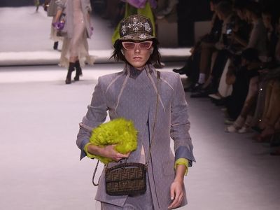 10 Koleksi Busana Fendi Spring/ Summer 2023
