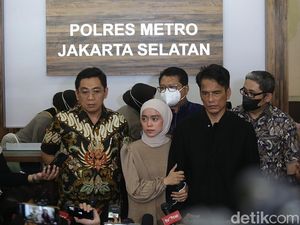 Membedah Bahasa Tubuh Lesti Kejora, Ayahnya dan Rizky Billar Membedah Bahasa Tubuh Lesti Kejora, Ayahnya dan Rizky Billar