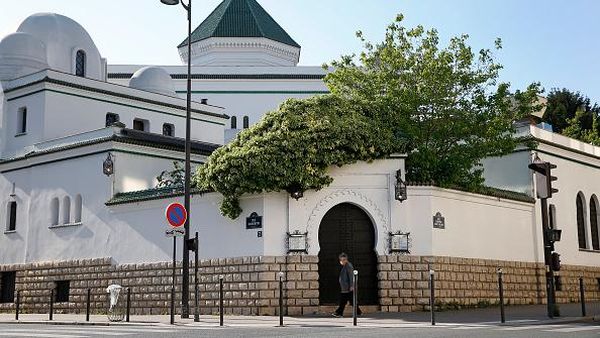 Melihat Lebih Dalam Masjid Agung Paris yang Padukan Gaya Eropa dan Islam