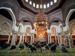 Perpaduan Harmonis Budaya Islam dan Prancis di Masjid Agung Paris
