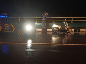 Misterius! Motor Matik dan Kain Kafan Ditemukan di Jembatan Srandakan Misterius! Motor Matik dan Kain Kafan Ditemukan di Jembatan Srandakan