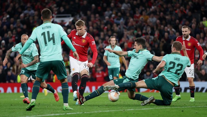 MANCHESTER, ENGLAND - OCTOBER 13: Scott McTominay of Manchester United scores their teams first goal during the UEFA Europa League group E match between Manchester United and Omonia Nikosia at Old Trafford on October 13, 2022 in Manchester, England. (Photo by Clive Brunskill/Getty Images)