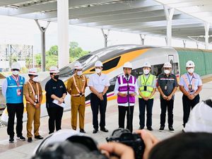 PLN Targetkan Pasokan Listrik Proyek Kereta Cepat Rampung Juni 2023