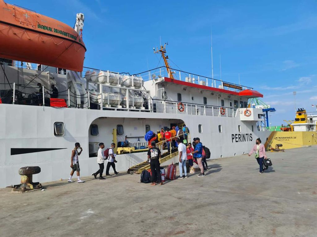 Syarat Naik Kapal Laut buat Nataru: Booster Wajib Syarat Naik Kapal Laut buat Nataru: Booster Wajib