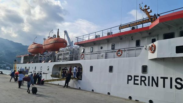 Potret Kapal Perintis yang Jadi Asa Warga Papua