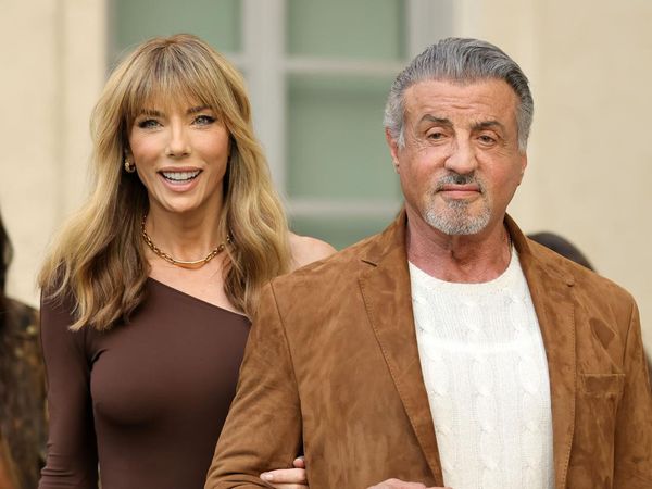 7 Foto Mesra Sylvester Stallone dan Istri di Show Ralph Lauren Setelah Rujuk