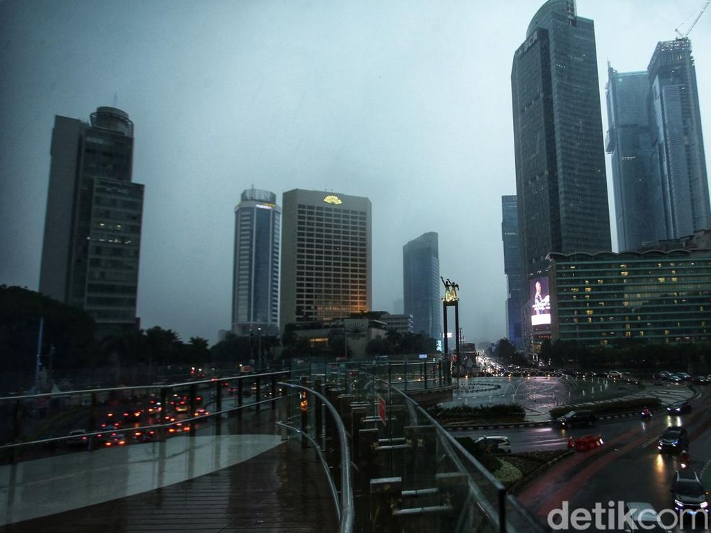 DPRD Bakal Bentuk Pansus soal Halte Tutupi Patung Selamat Datang DPRD Bakal Bentuk Pansus soal Halte Tutupi Patung Selamat Datang