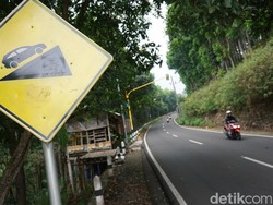 Bahaya Kendaraan Matik Saat Lewat Jalur Maut Cangar-Pacet Mojokerto