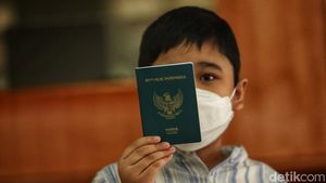 Kini Warga Bisa Bikin Paspor Saat Akhir Pekan
